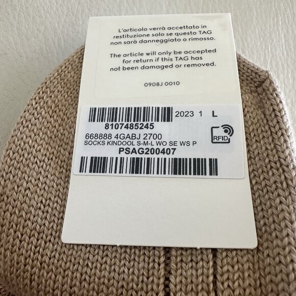 NWT GUCCI BEIGE SOCKS LOGO SZ L 100% Authentic Debossed - Picture 9 of 10